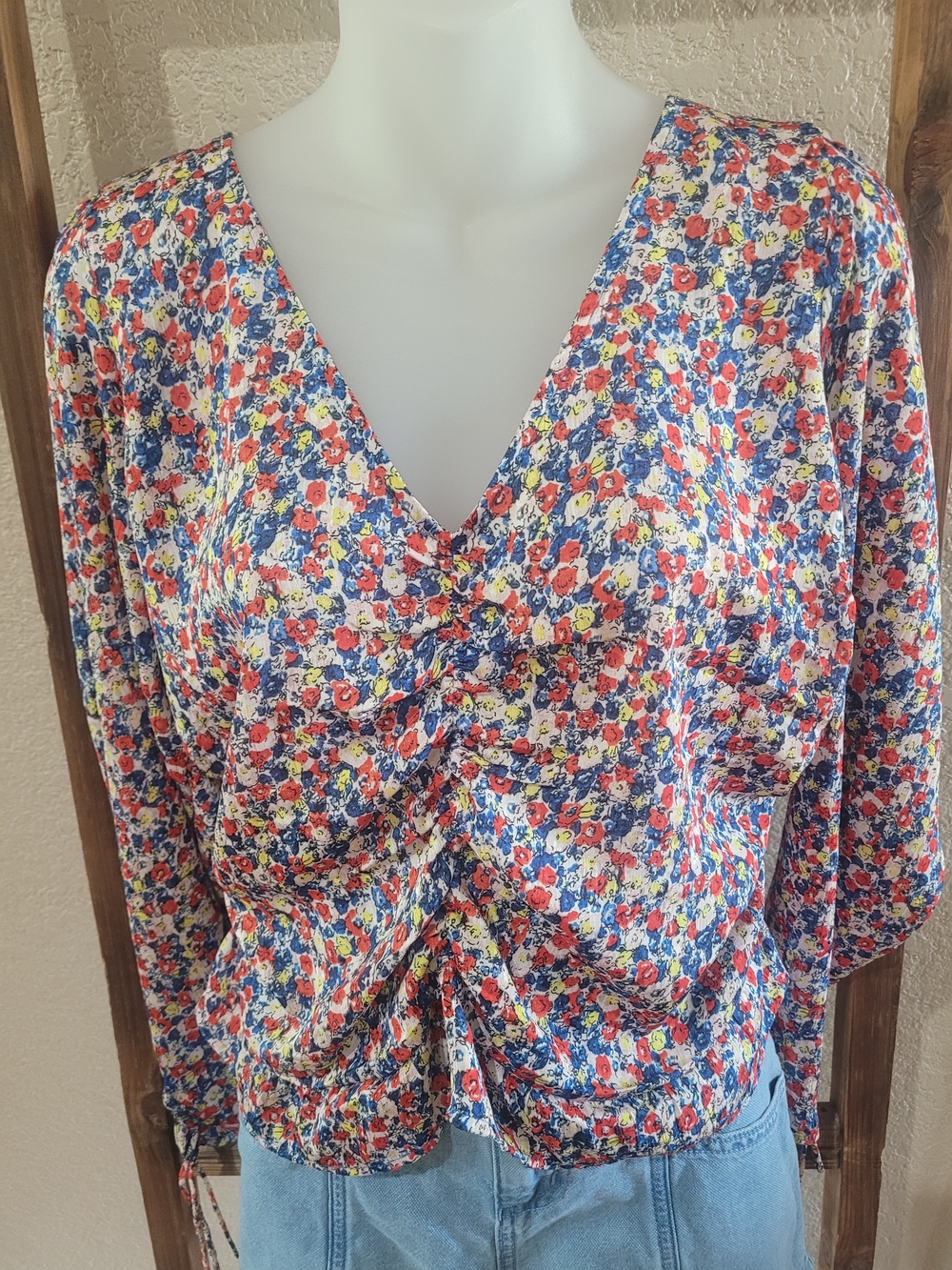 H&M Floral V-Neck Ruched Top in Red, Blue & Yellow With Tie Sleeves.